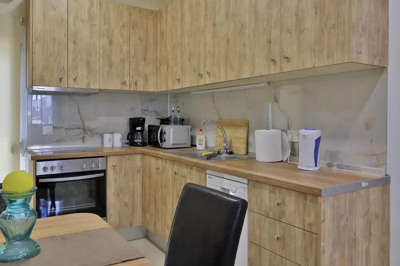 Κουζίνα & τραπεζαρία — Antonis Apartment